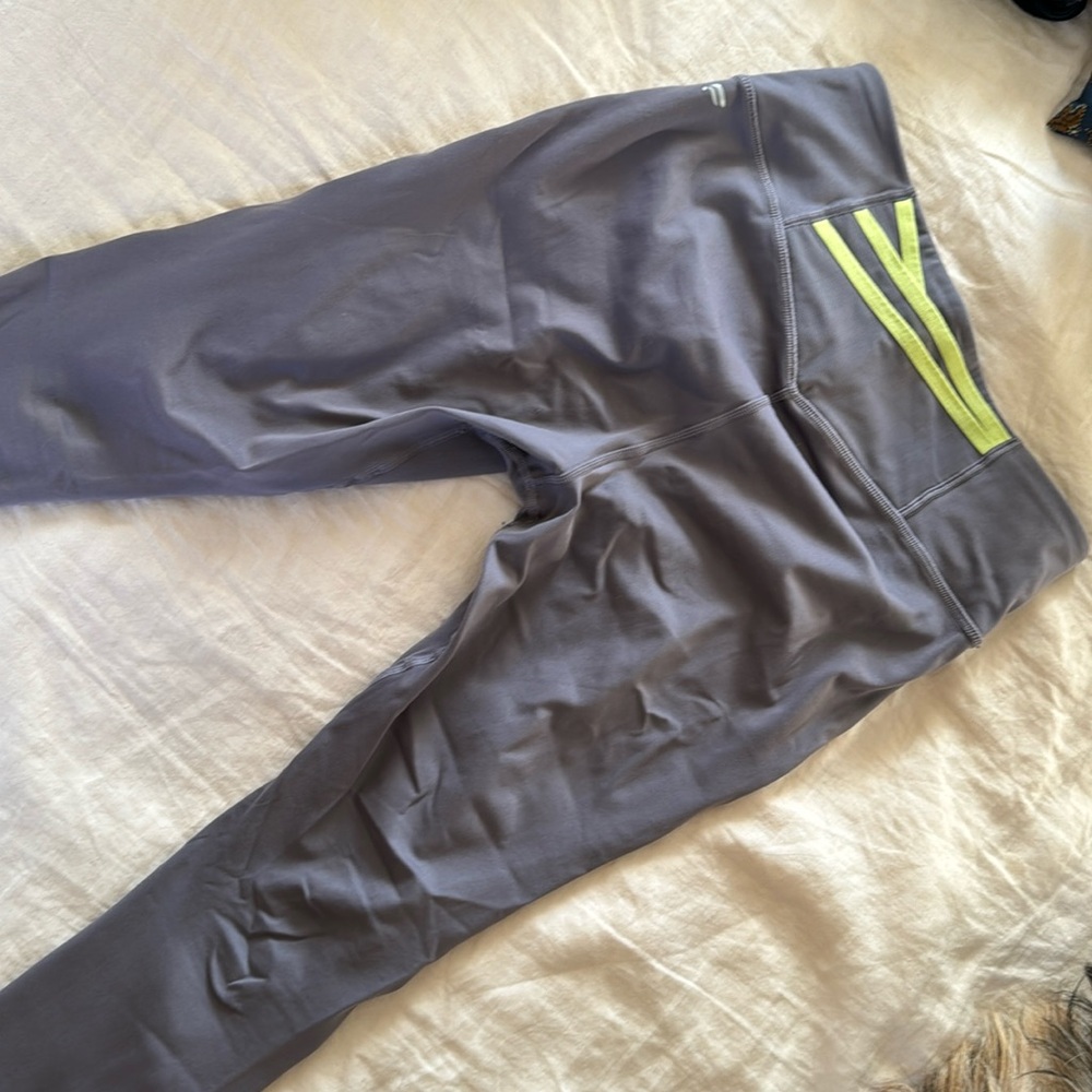 Fabletics Motion365 active wear leggings